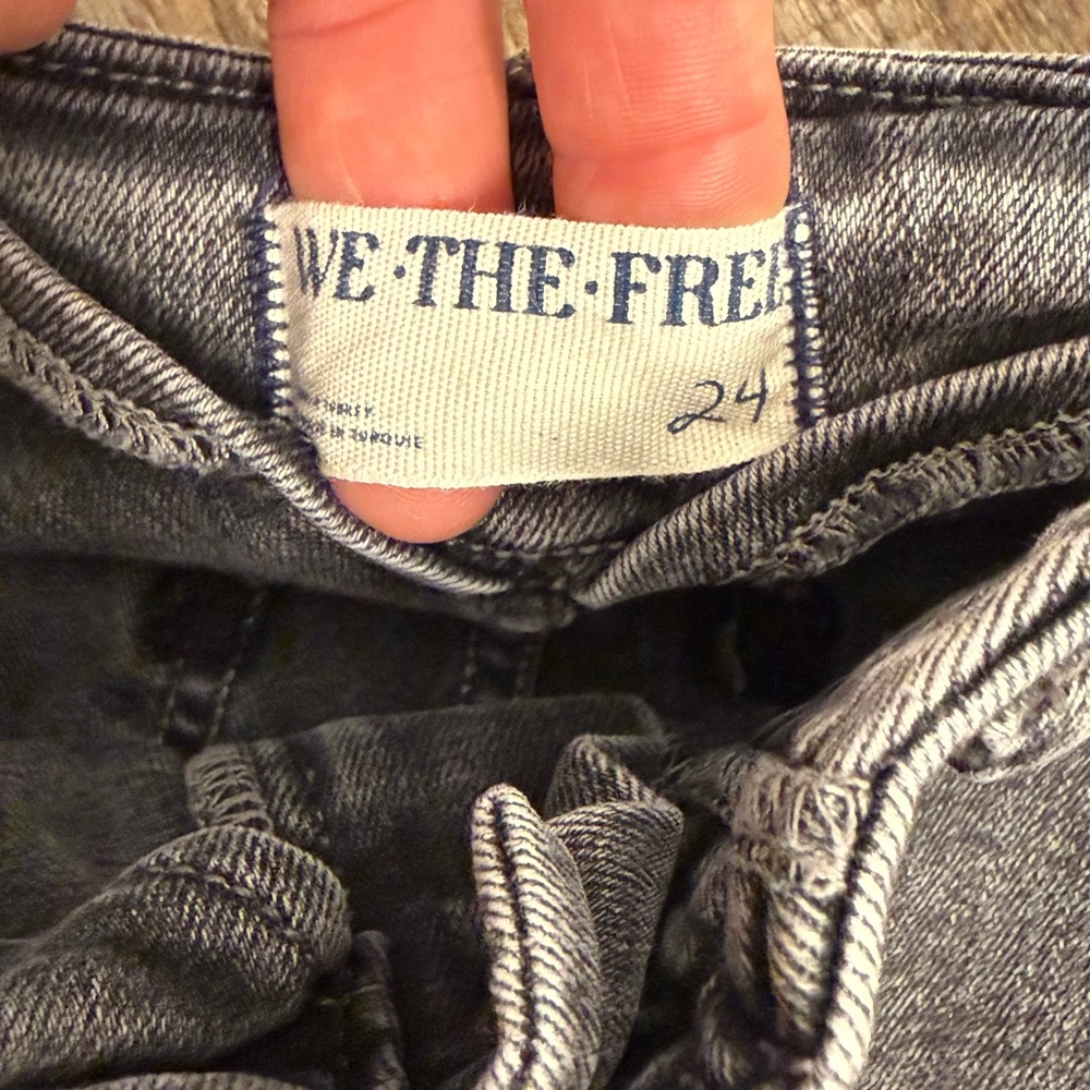 We The Free Black Flare Jeans Raw Hem High Rise Boho Retro Size 24 - Picture 2 of 7